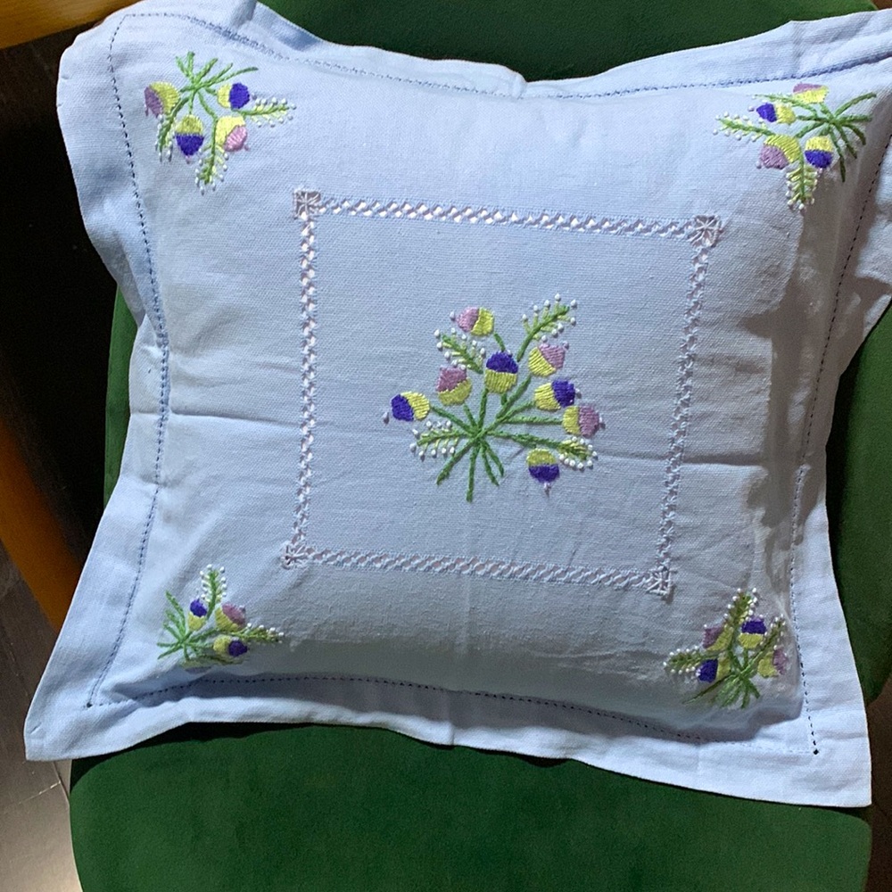 Gifts for Mom 🌸✨ April Cornell-Blue Embroidered Cotton Pillowcase